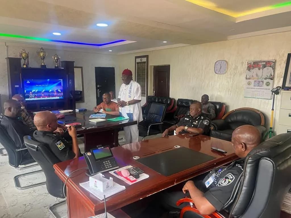 COURTESY VISIT TO THE COMMISSIONER POLICE